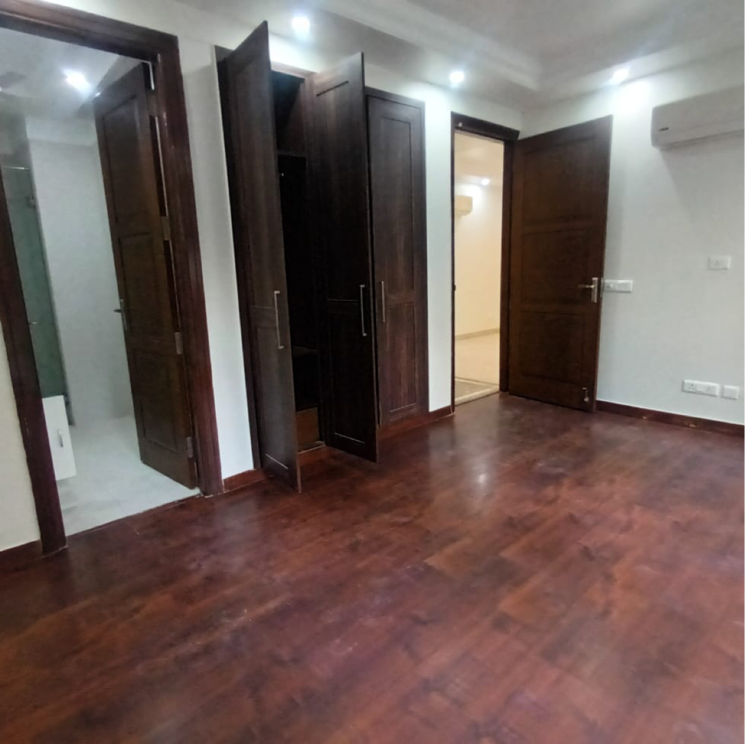 Room, sukhdev vihar 4 Bedroom 3000 Sq.Ft. Builder Floor In Sukhdev Vihar Delhi 8350973
