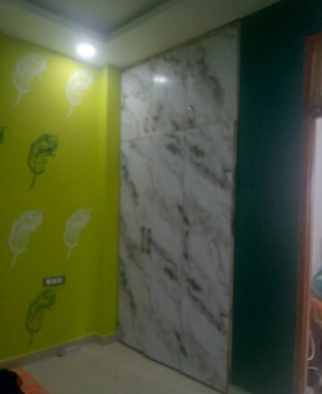 Bedroom in 2 BHK Independent House at Jankipuram – for Rent