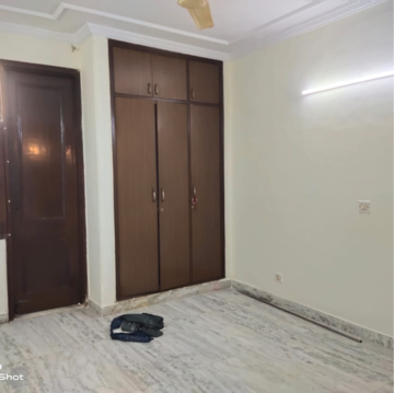 Bedroom in 3 BHK Builder Floor at Chittaranjan Park – for Rent