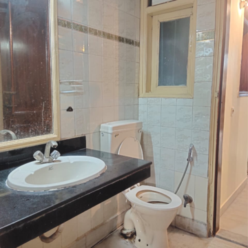 Attached Bathroom in 3 BHK Builder Floor at Chittaranjan Park – for Rent