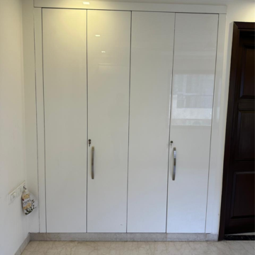 Furnished Amenities in 3 BHK Builder Floor at Greater Kailash I – for Rent