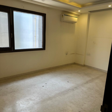 Room in 3 BHK Builder Floor at Greater Kailash I – for Rent