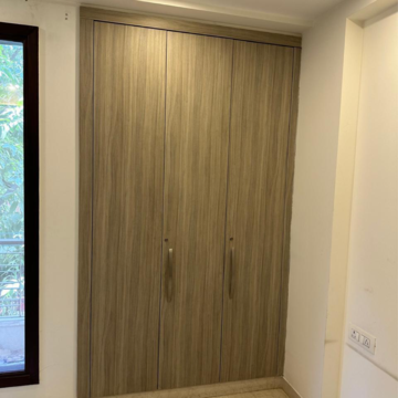 Furnished Amenities in 3 BHK Builder Floor at Greater Kailash I – for Rent