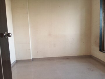 Room in 1 BHK Apartment at Shiv Corner CHS, Taloja – for Sale