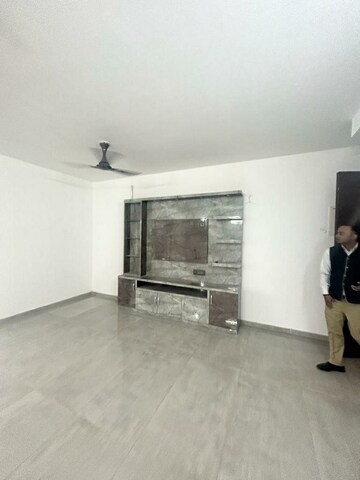 Room in 3 BHK Apartment at ACE Parkway, Sector 150 – for Rent