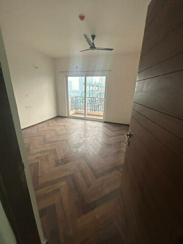 Room in 3 BHK Apartment at ACE Parkway, Sector 150 – for Rent