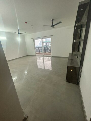Room in 3 BHK Apartment at ACE Parkway, Sector 150 – for Rent