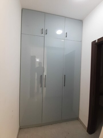 Furnished Amenities in 3 BHK Apartment at ATS Le Grandiose, Sector 150 – for Rent