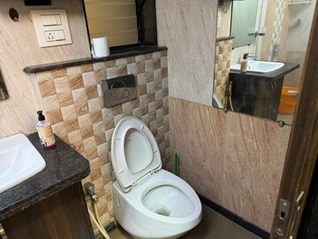 Bathroom in 1 BHK Apartment at Kia Park Apartments, Andheri West – for Rent