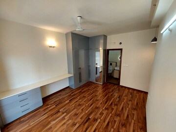 Room in 3 BHK Apartment at L&T Raintree Boulevard, Hebbal – for Rent