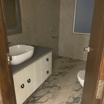 Bathroom in 4 BHK Apartment at Vipul World Floors, Sector 48 – for Rent