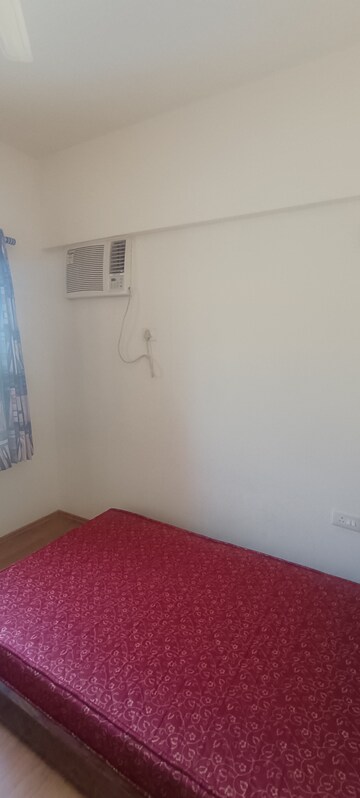Room in 2 BHK Apartment at Lodha Casa Bella, Dombivli East – for Rent