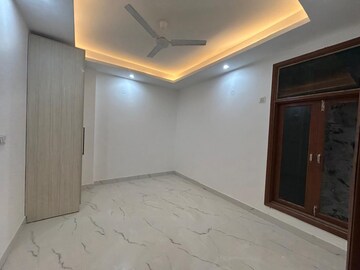 Room in 2 BHK Builder Floor at Saket – for Rent