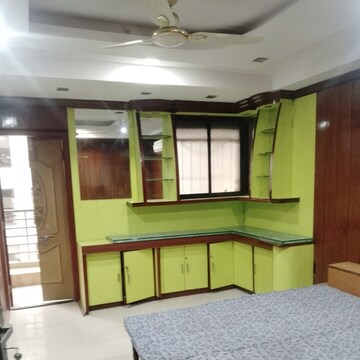 Bedroom in 3 BHK Apartment at Dhantoli – for Rent