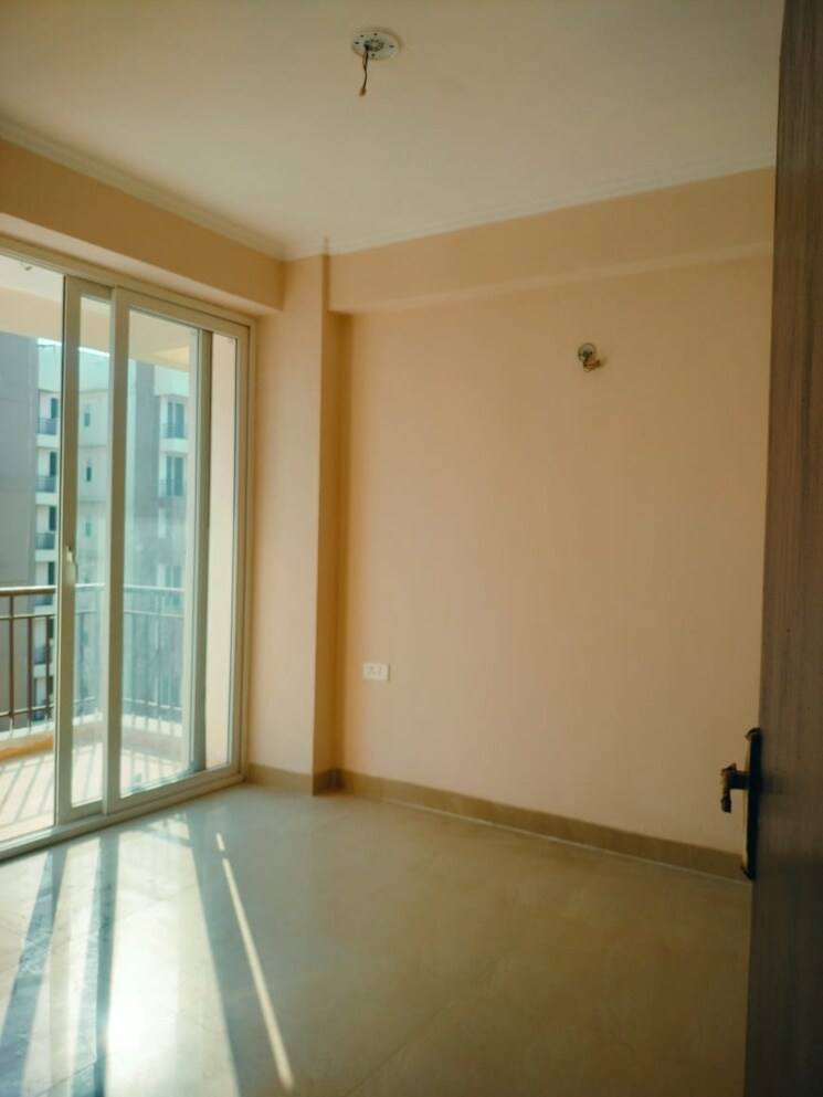 Room, amrapali-golf-homes 3 Bedroom 1595 Sq.Ft. Apartment In Sector 4, Greater Noida Greater Noida 8351437