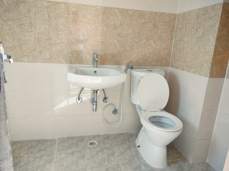 Bathroom, amrapali-golf-homes 3 Bedroom 1595 Sq.Ft. Apartment In Sector 4, Greater Noida Greater Noida 8351437