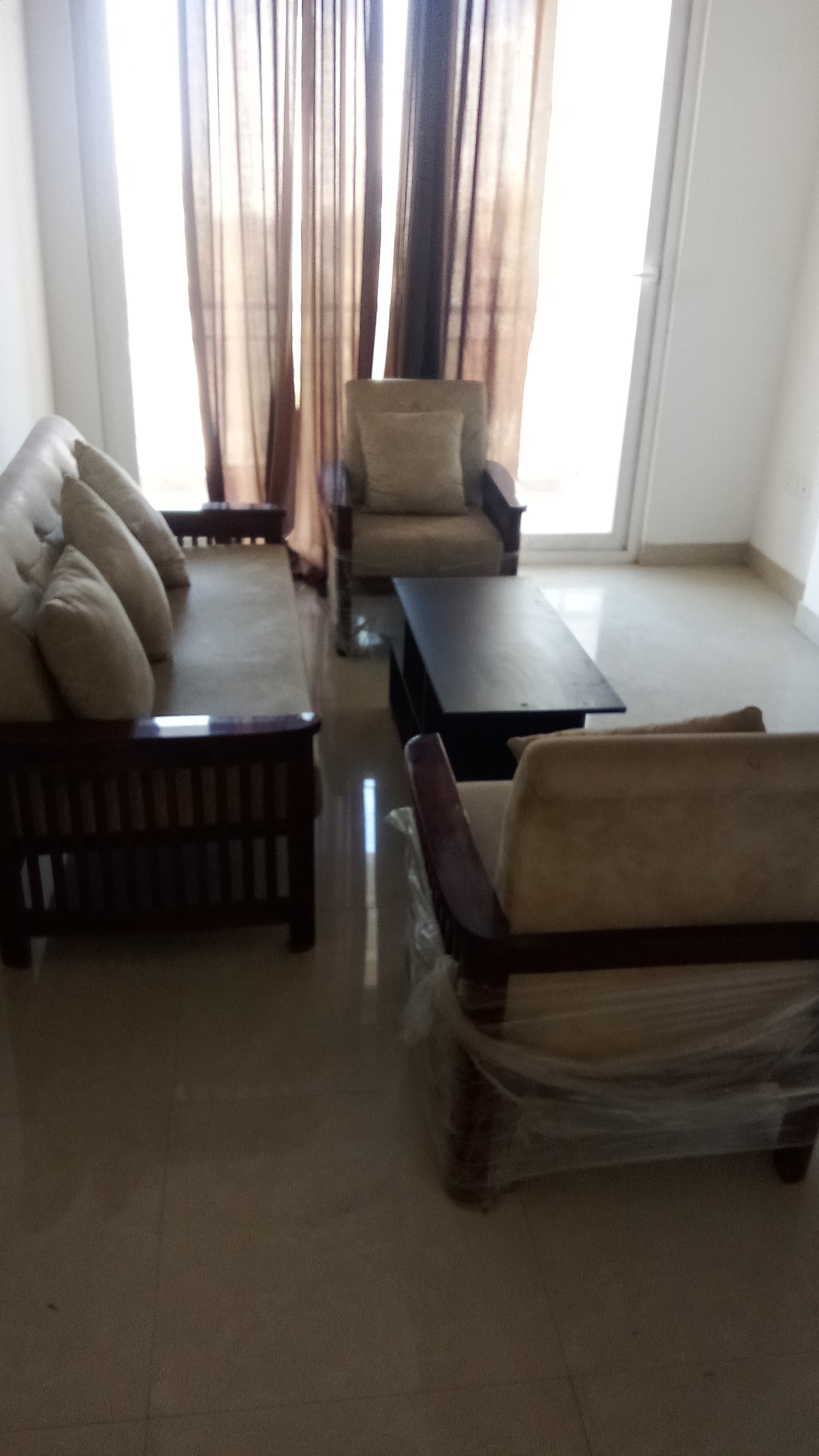 2 BHK Apartment For Sale in Parker White Lily