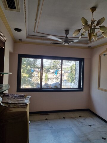 Room in 2 BHK Apartment at Sector 3 Charkop – for Rent