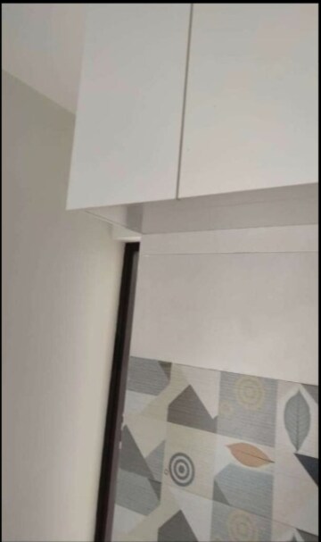 Room in 2 BHK Apartment at Vaibhavlaxmi Central Park, Vikhroli East – for Rent