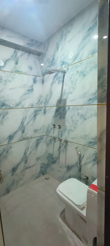 Bathroom in 2 BHK Builder Floor at Dwarka – for Rent