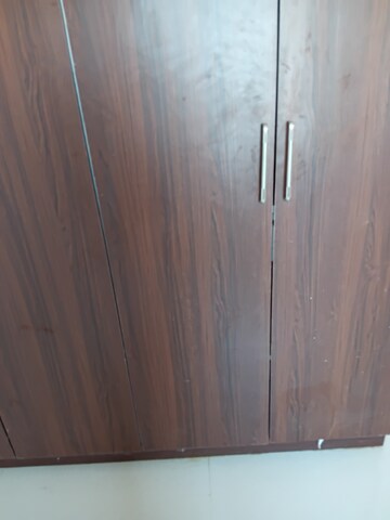 Furnished Amenities in 3.5 BHK Apartment at Manikonda – for Rent