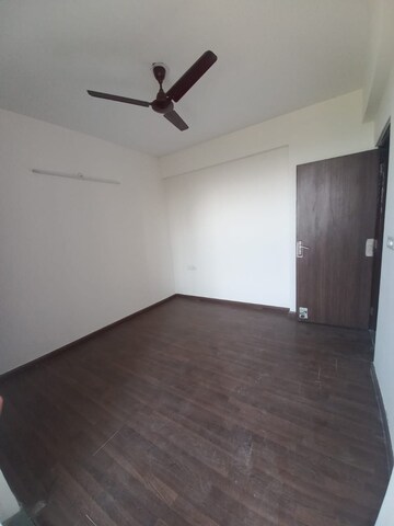 Room in 2 BHK Apartment at BPTP Discovery Park, Sector 80 – for Rent