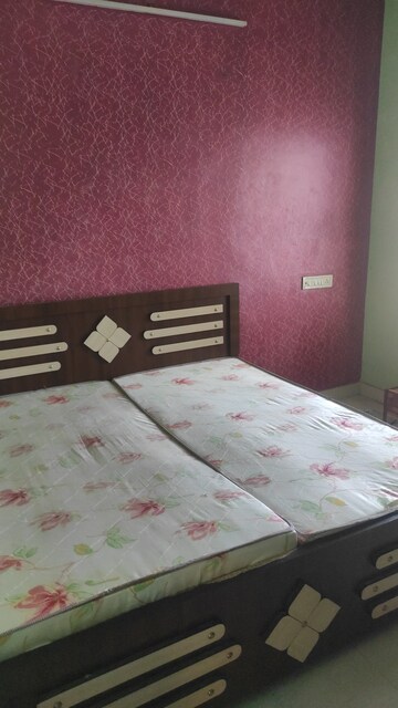 Room in 2 BHK Builder Floor at Malviya Nagar – for Rent