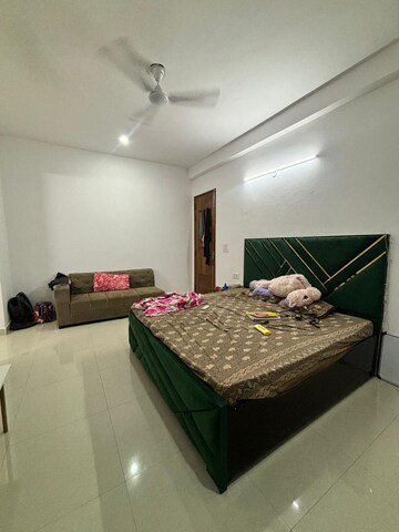 Bedroom in 3 BHK Apartment at Ansal Sushant Estate, Sector 52 – for Rent