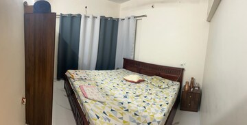Bedroom in 2 BHK Apartment at Blumen Apartments, Vikhroli West – for Rent