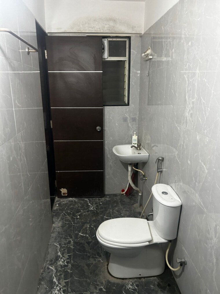 Bathroom, venkatesh-classic-apartment 2 Bedroom 680 Sq.Ft. Apartment In Sainagar Pune 8351929
