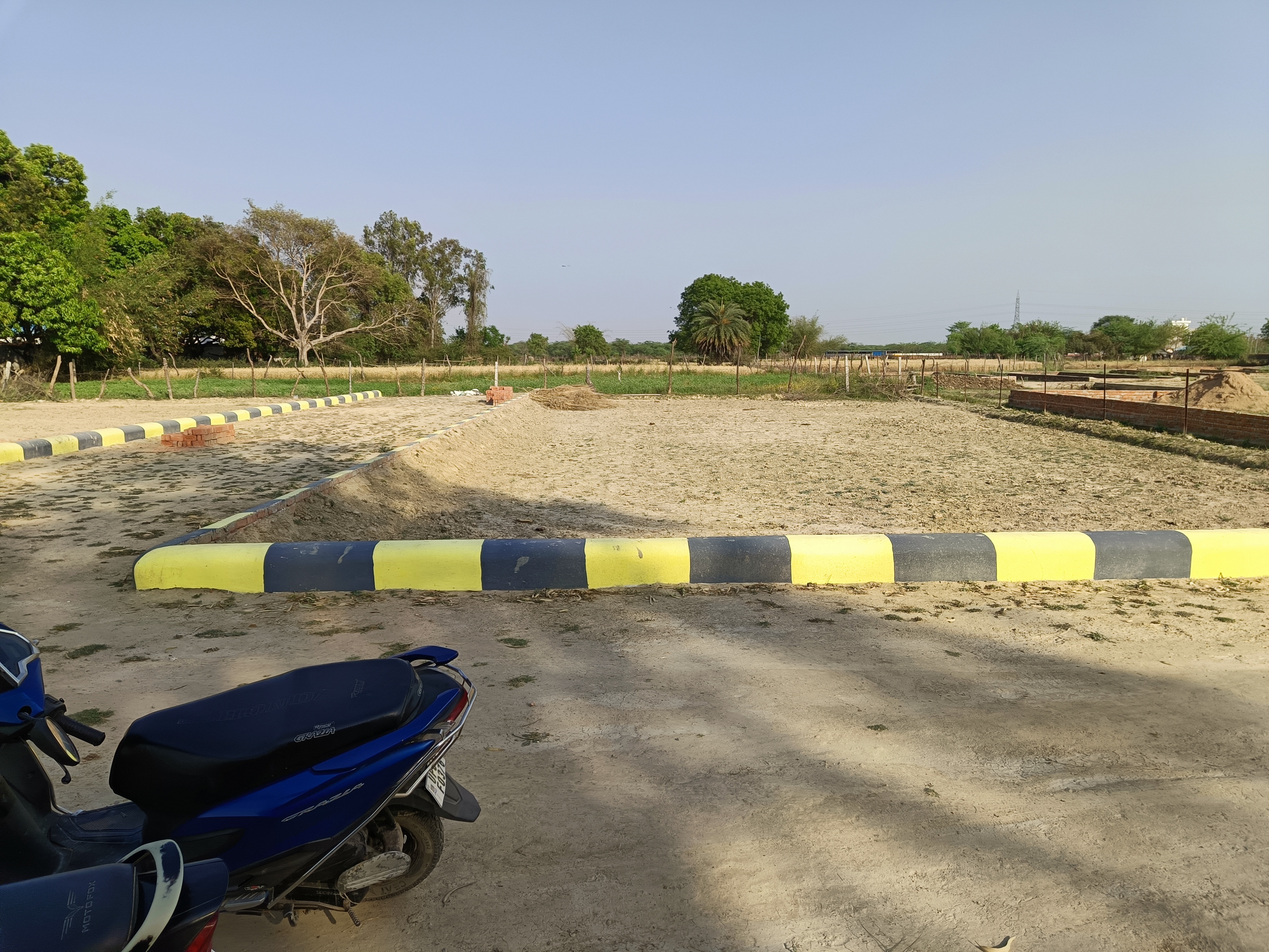 Plot For Sale in Saraswati Developers