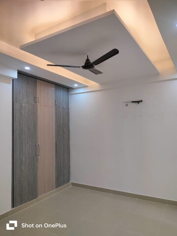 Room in 2 BHK Apartment at Nirala Aspire, Sector 16 Greater Noida – for Rent
