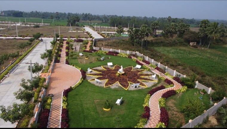Garden, bhogapuram  150 Sq.Yd. Plot In Bhogapuram Vizag 8352092