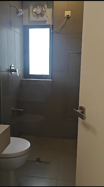 Bathroom in 3.5 BHK Apartment at Ireo Skyon, Sector 60 – for Sale