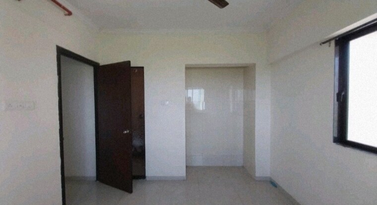 Room, raunak-unnathi-woods-phase-7-a-and-b 1 Bedroom 416 Sq.Ft. Apartment In Ghodbunder Road Thane 8352125