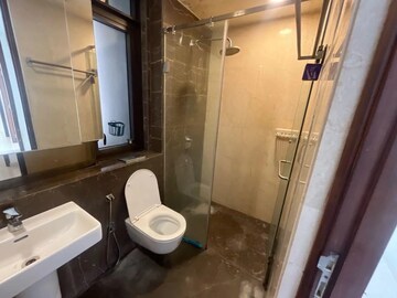 Bathroom in 5 BHK Apartment at Lodha The Park, Worli – for Rent