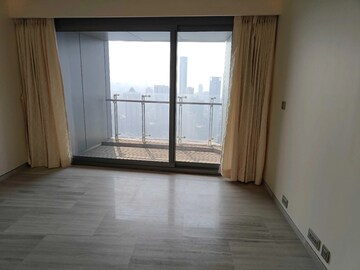 Room in 4 BHK Apartment at Lodha The World Towers World One Tier 2, Worli – for Rent