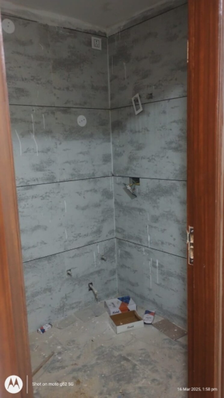 Bathroom, sector 7 dwarka 3 Bedroom 110 Sq.Yd. Builder Floor In Sector 7 Dwarka Delhi 8352232