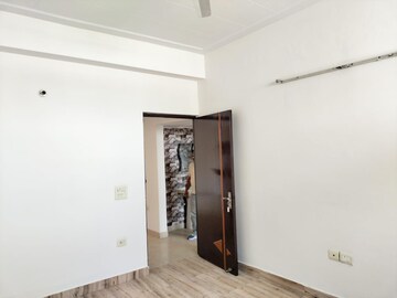 Room in 2 BHK Apartment at Jaipurias Sunrise Greens, Ahinsa Khand 1 – for Rent