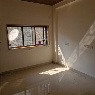 Room in  Office Space at Acharya Commercial Complex, Chembur – for Rent
