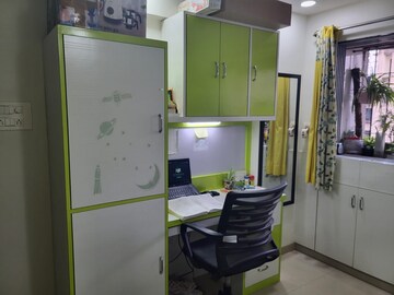 Team Area in 3 BHK Apartment at RNA NG Royal Park, Kanjurmarg East – for Rent