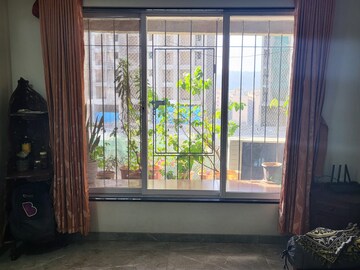 Room in 3 BHK Apartment at RNA NG Royal Park, Kanjurmarg East – for Rent