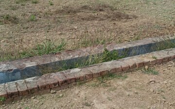 Plot For Sale in Upsidc Site B