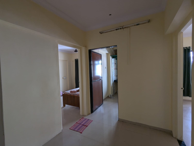2 BHK Apartment For Sale in S.V Road