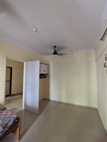 2 BHK Apartment For Sale in Goregaon West