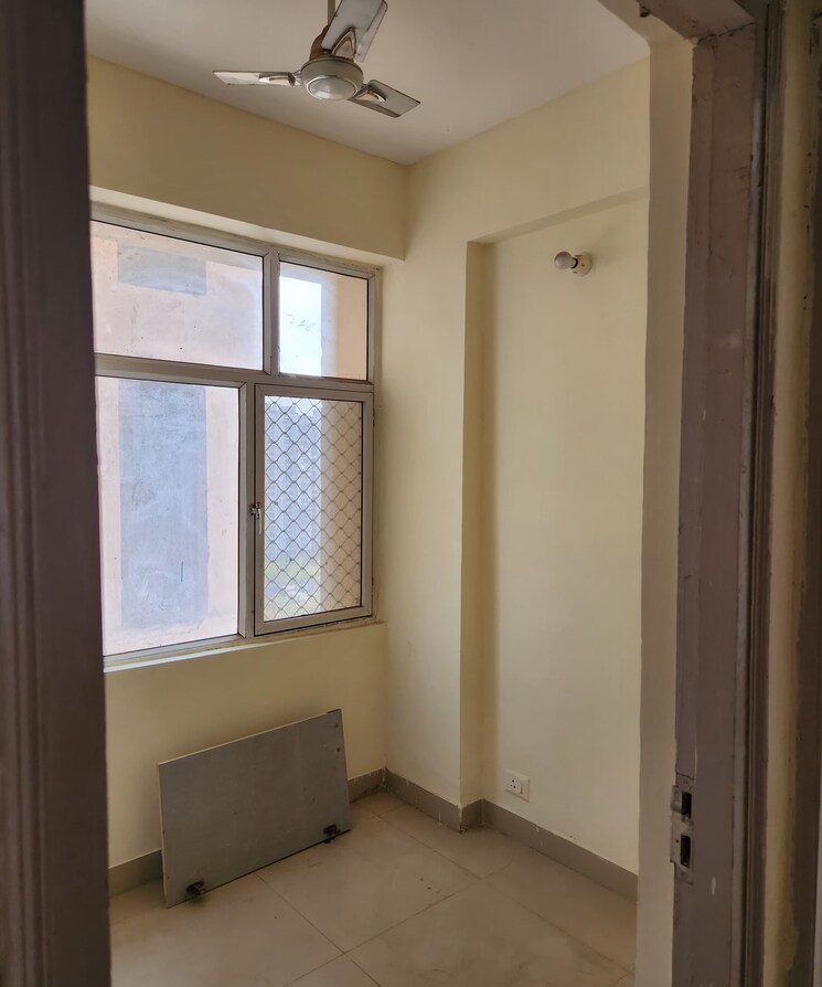 Study Room, nirala-greenshire-mart 2.5 Bedroom 1060 Sq.Ft. Apartment In Bisrakh Jalalpur Greater Noida 8352434