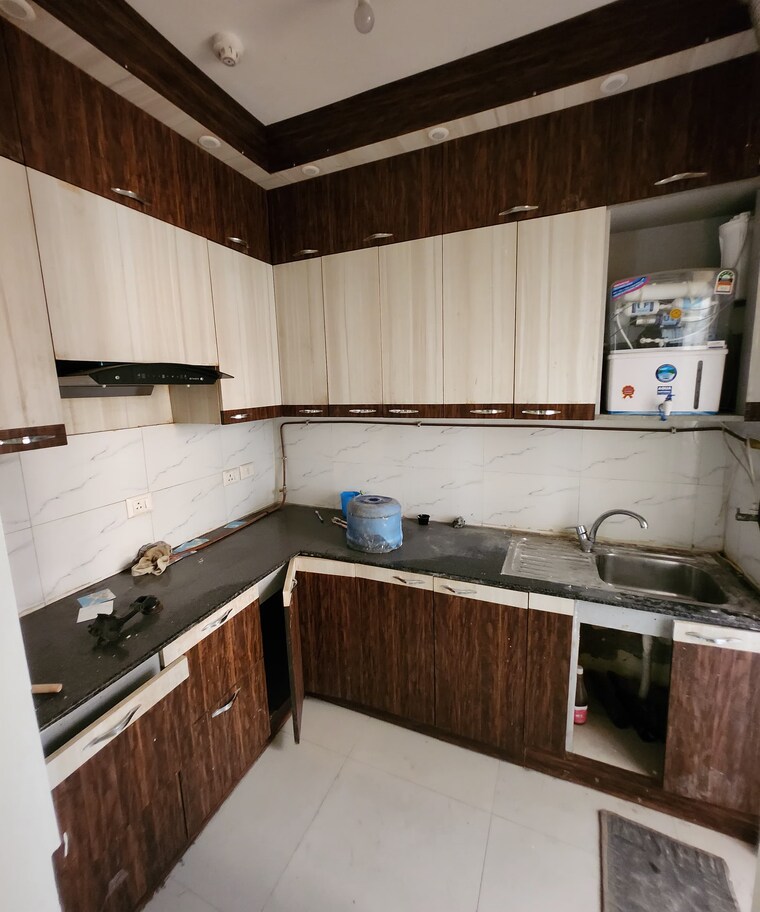 Kitchen, nirala-greenshire-mart 2.5 Bedroom 1060 Sq.Ft. Apartment In Bisrakh Jalalpur Greater Noida 8352434
