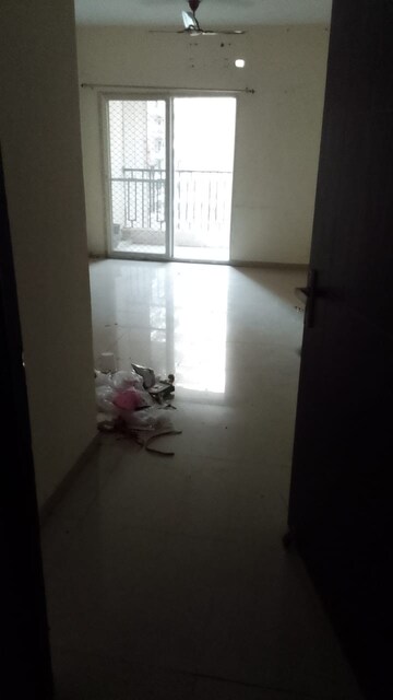 Room in 2 BHK Apartment at Gulmohur Garden, Raj Nagar Extension – for Rent