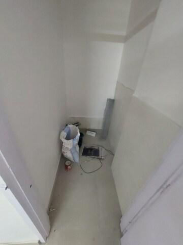 2 BHK Builder Floor – Nearby View at Derawal Nagar - for Rent