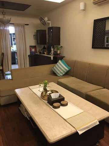 Master Bedroom in 3 BHK Builder Floor at Vasant Kunj – for Rent